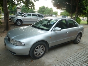 ขายออดี้A4 รถบ้านร้อยเปอร์เซ็นต์