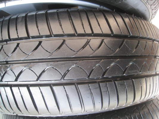 ขายแม็กมือสอง Nissan march 15"x5.5" et50 4รู100 +ยางสัปดาห์ที่ 45ปี 12 สนใจติดต่อเล็กคลองสามครับ (081-3747940)