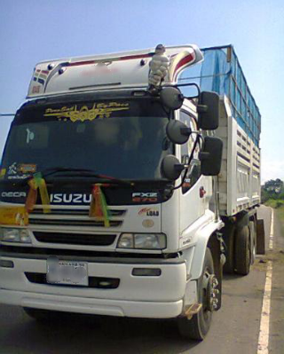 ขายรถบรรทุกสิบล้อดั๊มพ์ Isuzu 270 ปลายปี 49 เครื่องดำ พร้อมระบบลากพ่วง ยางเรเดียล 80\%  2 เพลา ด.สามมิตร