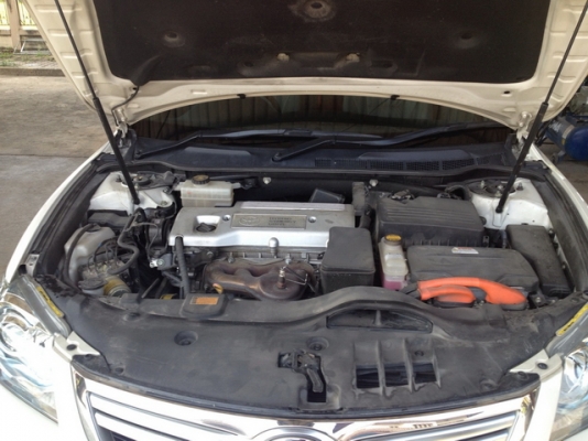 ขาย TOYOTA CAMRY HYBRID 2.4 AT