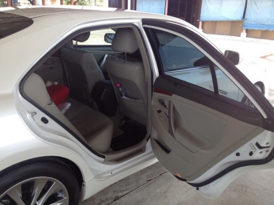 ขาย TOYOTA CAMRY HYBRID 2.4 AT