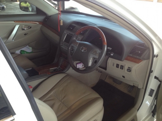 ขาย TOYOTA CAMRY HYBRID 2.4 AT