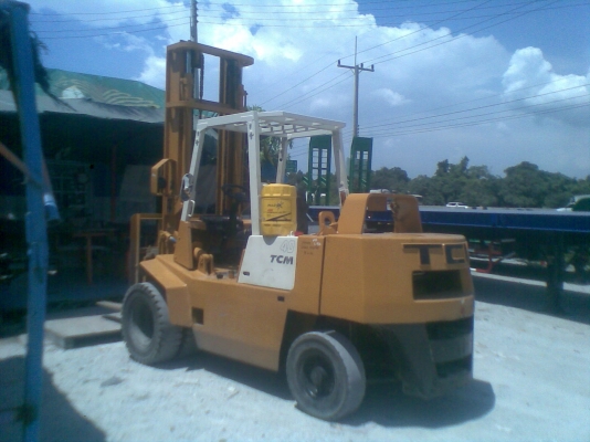 ขายรถยก4ตันtcmเสาสูง4.5เมตร.รถนอกใช้งานเสร็จแล้ว