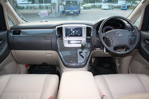 TOYOTA ALPHARD 2.4 Hybrid E-Four ปี 2009 เกียร์ออโต้ สีขาวมุก วิ่งเพียง 45000 โลเเท้สุดยอดเทคโนโลยี Hybrid มือเดียว เข้า 0 ตลอด มี Book Service วิ่งน้อยมาก Airbag 8 ลูก เบาะหนังเเท้ ประตูสไลด์ไฟฟ้า 2 บานเปิดปิดด้วยกุญเเจรีโมท ประตูหลังเปิดปิดไฟฟ้า เครื่อง TOYOTA ALPHARD 2.4 Hybrid E-Four ปี 2009 เกียร์ออโต้ สีขาวมุก วิ่งเพียง 45000 โลเเท้สุดยอดเทคโนโลยี Hybrid มือเดียว เข้า 0 ตลอด มี Book Service วิ่งน้อยมาก Airbag 8 ลูก เบาะหนังเเท้ ประตูสไลด์ไฟฟ้า 2 บานเปิดปิดด้วยกุญเเจรีโมท ประตูหลังเปิดปิดไฟฟ้า เครื่อง