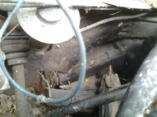 รถบีเอ็มเครืองโตโยตาฮีโร 2Lขายตามสภาพ รถบีเอ็มเครืองโตโยตาฮีโร 2Lขายตามสภาพ