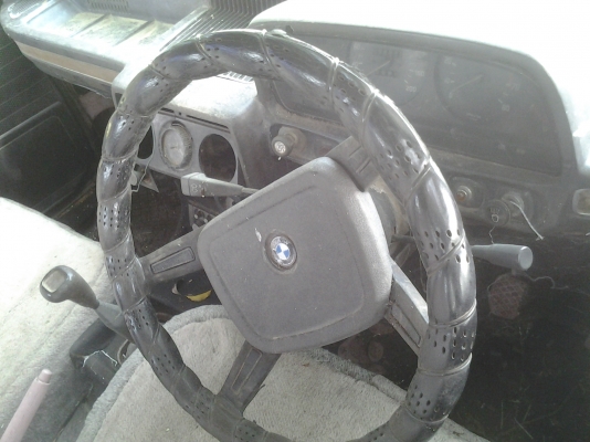 รถบีเอ็มเครืองโตโยตาฮีโร 2Lขายตามสภาพ รถบีเอ็มเครืองโตโยตาฮีโร 2Lขายตามสภาพ