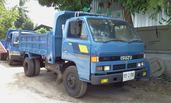 ขายรถ6ล้อดัมพ์NPR115แรงม้าเกียร์สั้นเฟืองท้ายFรถพร้อมใช้งาน