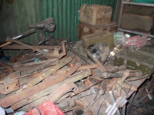 ขายโครงเก้าอี๋  m37และโครงหลังคาm37แท้มีเยอะ