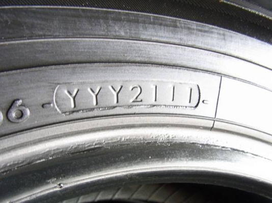 ขายยาง YOKOHAMA EAERT-1 185/65/14 ปี11 ดอกเต็มครับ ขายยาง YOKOHAMA EAERT-1 185/65/14 ปี11 ดอกเต็มครับ