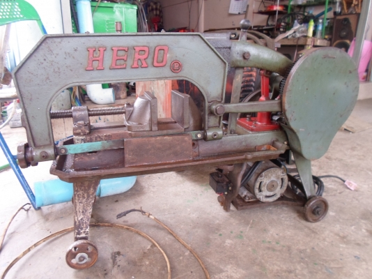 แท่นเลื่อย HERO  8,000  พร้อมใช้  ด่วน  !!!!!!