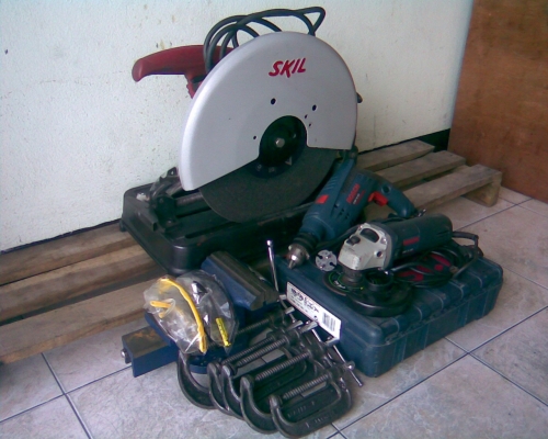 เครื่องมือและอุปกรณ์