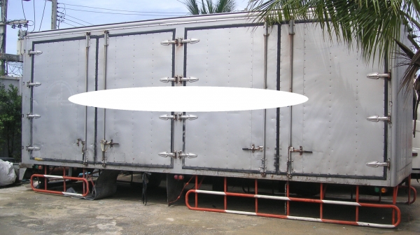 ขายตู้แห้ง 10 บาน สภาพสวย