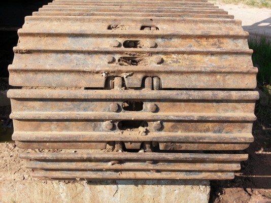 ขายอะใหล่ด่วน HITACHI EX 200-3 สนใจติดต่อด่วน