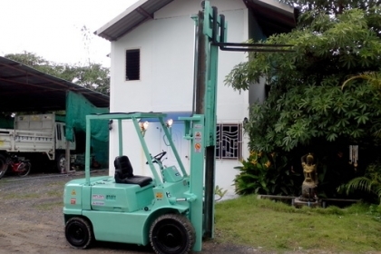 ขายรถ forklift เกียรออโต้ ดีเซล 2 ตัน ขายรถ forklift เกียรออโต้ ดีเซล 2 ตัน