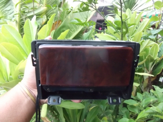 กรอบที่ใส่ของหรือใส่เหรียญกดเด้งพร้อมช่องที่จุดบุหรี่ของโตโยต้า