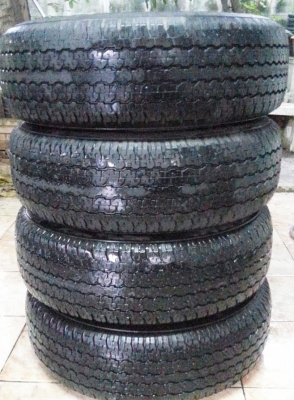 ขายยาง BRIDGESTONE DUELER H/T 689 1 ชุด 255/70/15 ปี 11 สดๆ นิ่มๆ ไม่ปะไม่บวม ดอกลึกๆ