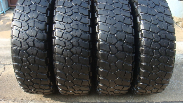 ขายยาง BF Goodrich Mud-terrain KM2  265 75 r16