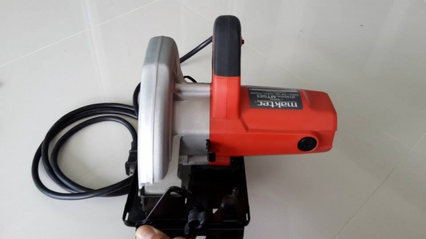 ขาย เลื่อยวงเดือน MAKTEC MT583 เพียง 2,150 ขาย เลื่อยวงเดือน MAKTEC MT583 เพียง 2,150