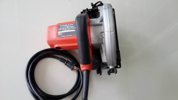 ขาย เลื่อยวงเดือน MAKTEC MT583 เพียง 2,150