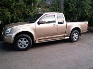 ISUZU 3.0 HI-LANDER DDI I-TEQ (2DR) ปี 2004 ประกันชั้น 1 ISUZU 3.0 HI-LANDER DDI I-TEQ (2DR) ปี 2004 ประกันชั้น 1