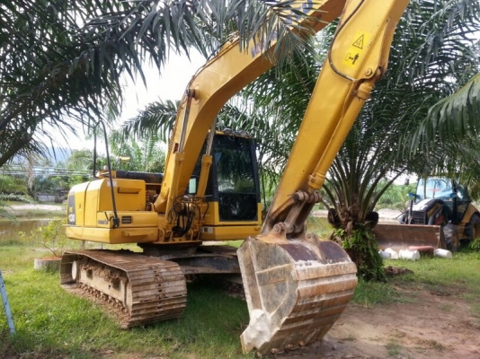 รถแบคโฮ KOMATSU  PC 130 ราคาลดเหลือ 1,750,000 บาท( รถทำงาน. 8,4xx  )  สนใจติดต่อ 081 - 6079515