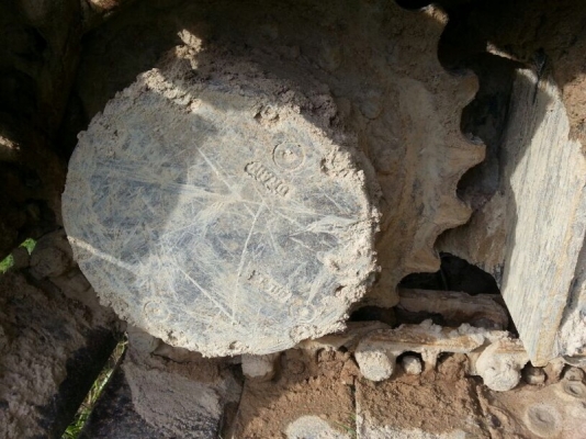 รถแบคโฮ KOMATSU  PC 130 ราคาลดเหลือ 1,750,000 บาท( รถทำงาน. 8,4xx  )  สนใจติดต่อ 081 - 6079515