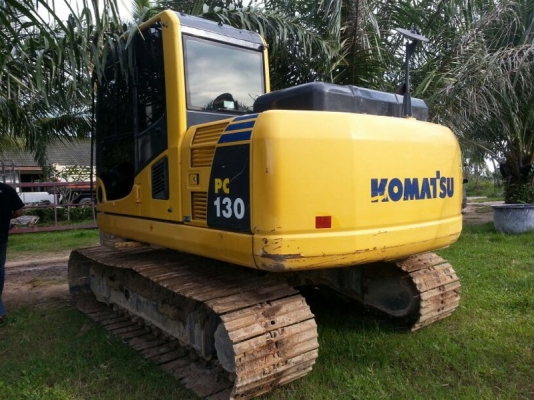 รถแบคโฮ KOMATSU  PC 130 ราคาลดเหลือ 1,750,000 บาท( รถทำงาน. 8,4xx  )  สนใจติดต่อ 081 - 6079515