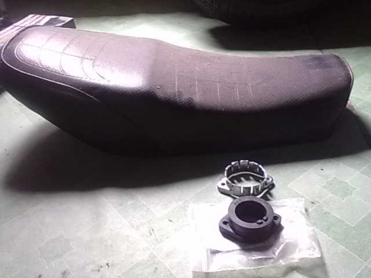 เบาะเดิมๆ  SR400