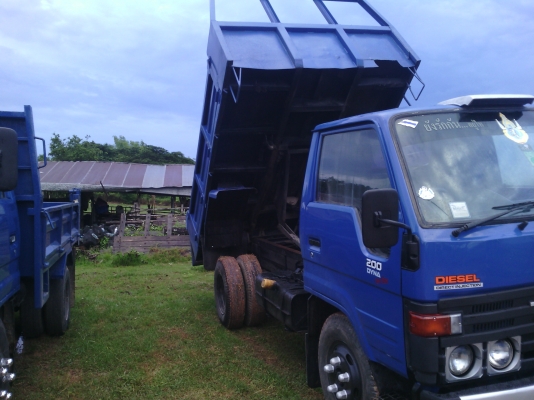 TOYOTA ดั๊ม3คิวปี38ราคา475000ราคาต่อรองได้ห้างแท้