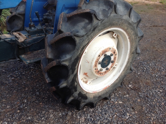 ปัญญาแทรคเตอร์มาแล้ว...จัดมาให้ครับ ขายถูกๆเดิมๆ(ไม่ได้ทำสีนะครับ) ตามสภาพครับ ตัวเปล่า คูโบต้า L240