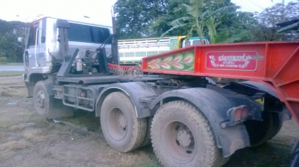 ขายหัวลาก 10 ล้อ 2 เพลา พร้อมหางโรเบส NISSAN CW430 หาง 2 เพลา ปี.54 มีสะพานไฮโรลิคสวยๆ จัดแน้นได้