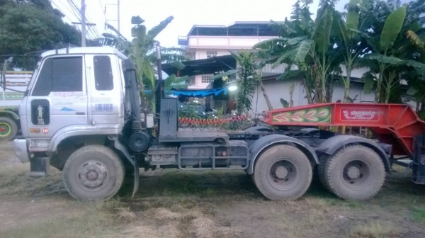 ขายหัวลาก 10 ล้อ 2 เพลา พร้อมหางโรเบส NISSAN CW430 หาง 2 เพลา ปี.54 มีสะพานไฮโรลิคสวยๆ จัดแน้นได้