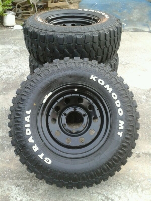 ขาย ยางMud265/75R16ปี12พร้อมล้อ