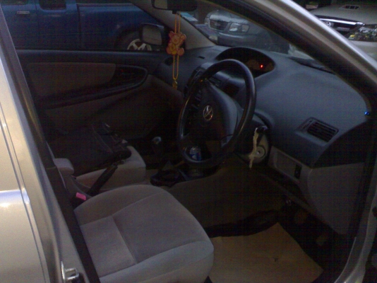 ขาย VIOS เกียร์ธรรมดา ปี05 รถสวยมาก แม็คขอบ17 ขาย VIOS เกียร์ธรรมดา ปี05 รถสวยมาก แม็คขอบ17