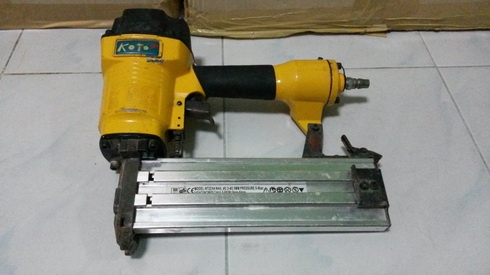 ปืนยิงตะปู(แม๊กลมขาเดี่ยว)