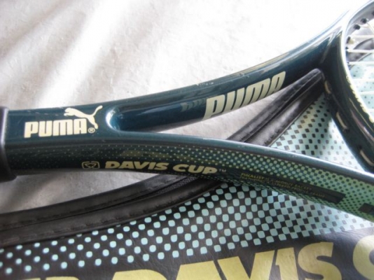 ขายไม้เทนนิส 3 อัน Puma Wilson Yonex อันละ 2000 บาทครับ