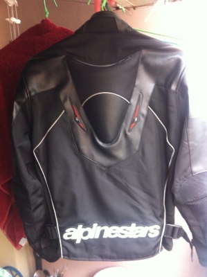 ขายเสื้อ alpinestars