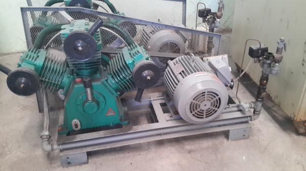 ปั้มลมFUSHENG 3สูบ 15แรงใหม่มาก