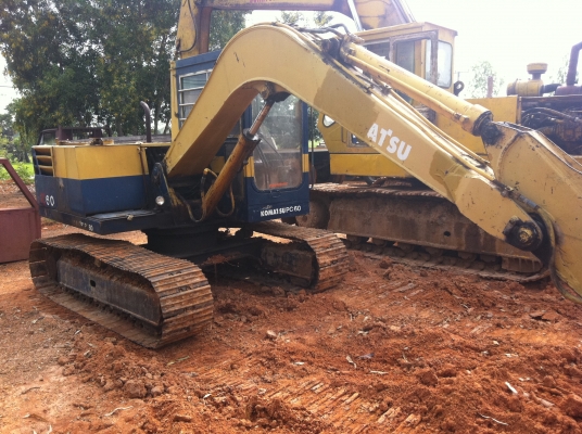 ขายด่วน โคมัสสุ 60-3 เครื่องดี ปั๊มดี สภาพเก่านอก 1 ปี พร้อมใช้งาน