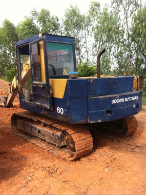 ขายด่วน โคมัสสุ 60-3 เครื่องดี ปั๊มดี สภาพเก่านอก 1 ปี พร้อมใช้งาน