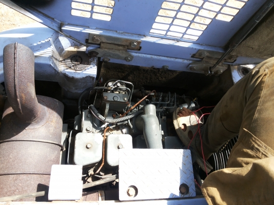 โคมัสสุุ 128UU รถสวย.ไมล์5พันต้นๆ ยังไม่เคยใช้งานในไทย