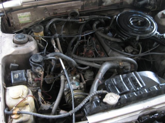TOYOTA 1.5 KE 70  5 เกียร์ น้ำมัน แก๊ส Lpg (ลงเล่มแล้ว) ขับหลัง ประหยัดมากๆ เครื่อง ช่วงล่างดี คอมแอร์ใหม่ แม็กขอบ 13 ภายในสวย ภายนอกตามรูปครับ เอกสารชุดโอนครบ