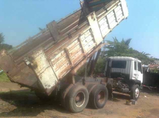 MITSU FUSO  FN527MTF5700 เครื่อง 6D16-Turbo 220 แรง 10 เกียร์ เบรคใหญ่ เพลาบุ๋ม เกียร์ลาย คานหน้าลาย ภาษีขาด 3 ปี