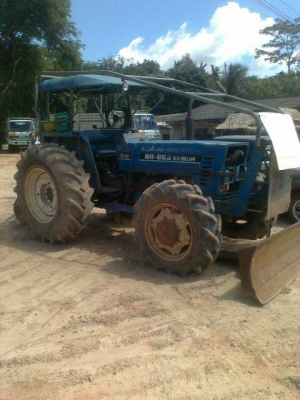 ขายรถไถ FORD 8066S 2 เพลา 7 จาน ใบมีดดันหน้า เล่มทะเบียน ราคา 350000