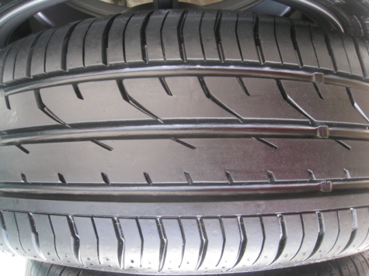 ขายล้อแม็ก OZ racing allegger 15"x6.5" et35 4รู100+ยางปี4112 ล้อแม็กใส่แค่วันเดียวส่วนยางเป็นยางป้ายแดง วิ่งประมาณ 600กว่ากิโลครับ  สนใจติดต่อเล็กคลองสาม (081-3747940)