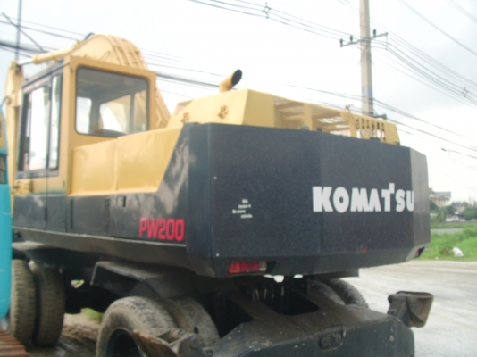 ขายด่วน Komatsu PW 200-3 สภาพสวย พร้อมใช้งาน