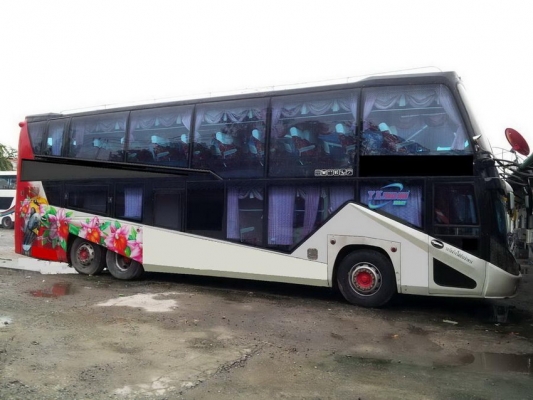 ขายรถบัส 8 ล้อ VIP สภาพพร้อมใช้งาน เครื่องมิตชู 6d40   390 แรงม้า