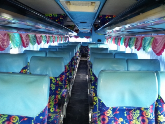 ขายรถบัส 8 ล้อ VIP สภาพพร้อมใช้ เครื่องฮีโน่ K 13