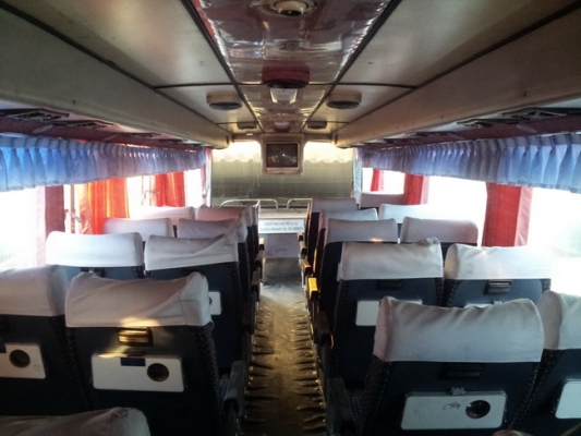 ขายรถบัสวอลโว่ 6 ล้อ เครื่องมิตชู 6d22   300 แรง