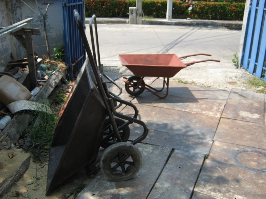 ให้เช่า สามเกลอ ตอกเสาเข็ม รถเข็ญปูน พรั้วจอบและเครื่องมือก่อสร้า ให้เช่า สามเกลอ ตอกเสาเข็ม รถเข็ญปูน พรั้วจอบและเครื่องมือก่อสร้า